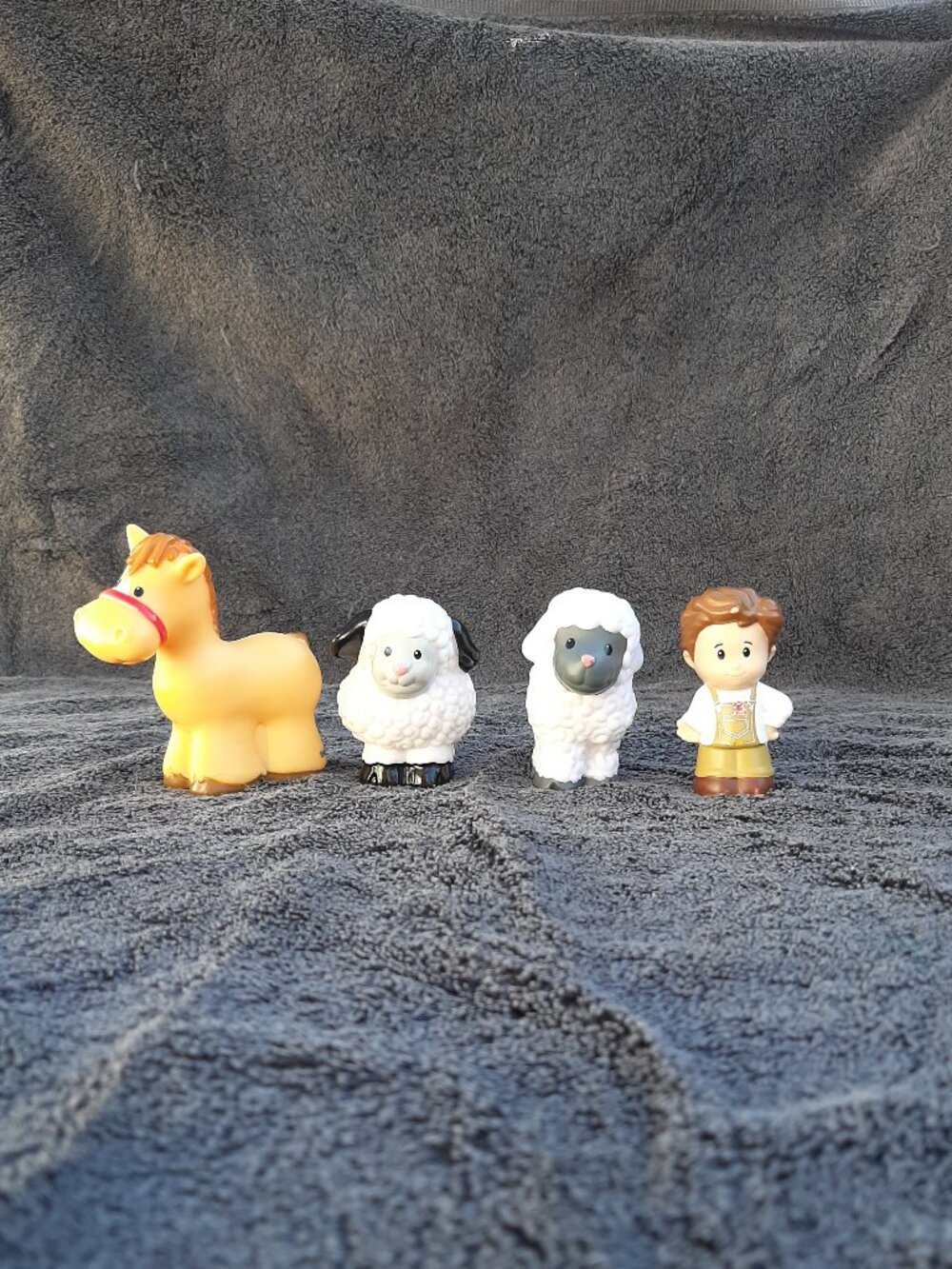 Fisher Price Little People Farm Animals and Farmer